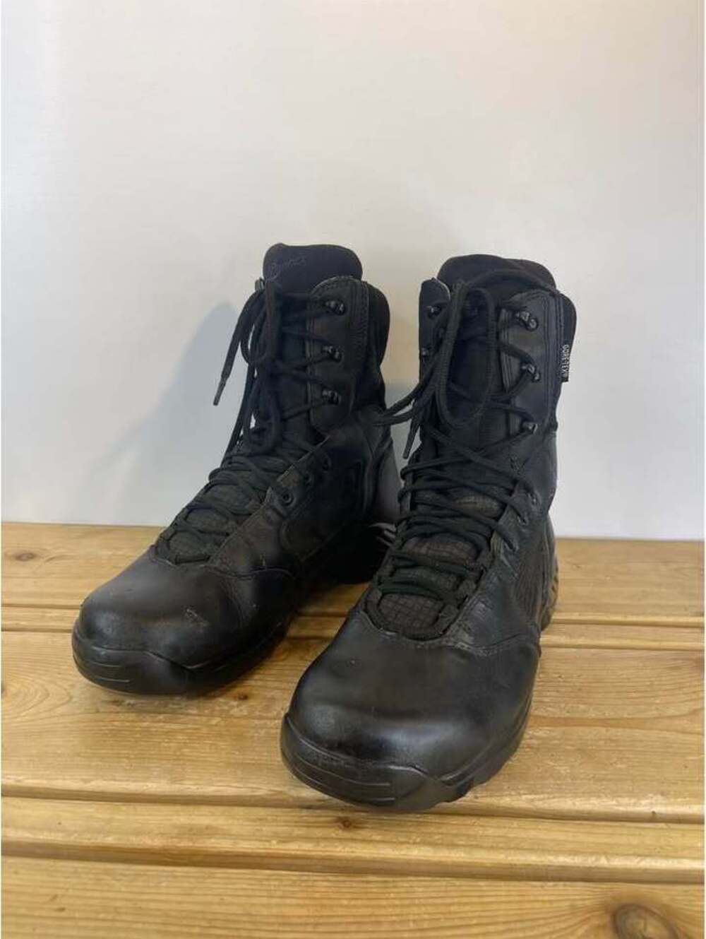Danner Kinetic 8" Black GTX Waterproof Duty Boots - Men's Size 10 D Style 28010